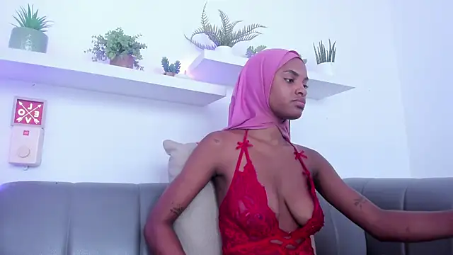 Amira Alzahra online show from May 7, 6:02 pm