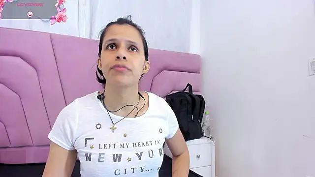 mitzukywinteer online show from March 1, 8:22 pm