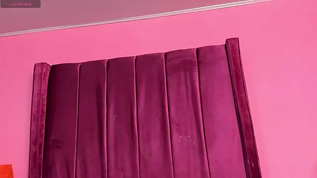 mitzukywinteer online show from July 10, 8:44 pm