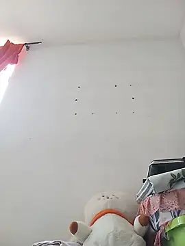 mitzukywinteer online show from July 29, 2:37 pm