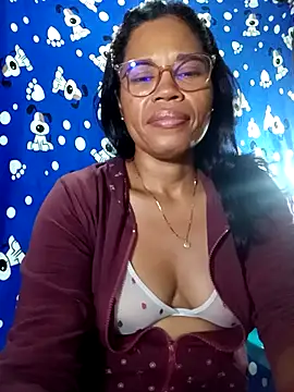 Snapshot of Yandris_1212 chatting on May 10, 1:33 am Yandris 1212 online show from May 10, 1:33 am