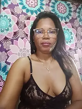 Snapshot of Yandris_1212 chatting on July 6, 1:35 am Yandris 1212 online show from July 6, 1:35 am