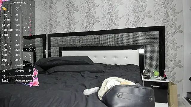 theadorableprinces online show from August 4, 10:23 pm