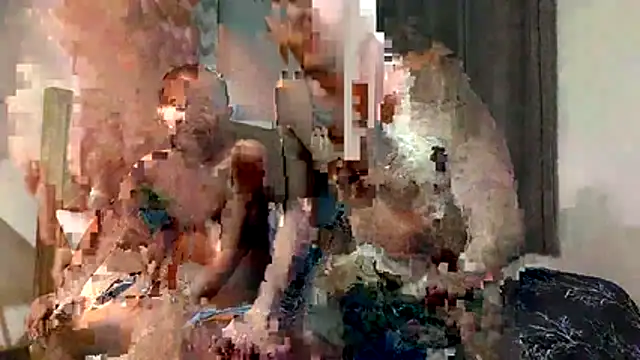 Snapshot of jasperRedwood chatting on March 22, 12:36 am jasperRedwood online show from March 22, 12:36 am