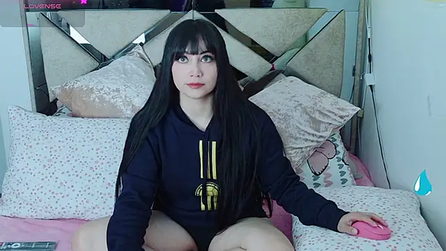Snapshot of Sabrinaaa__ chatting on July 7, 3:27 pm Sabrinaaa online show from July 7, 3:27 pm