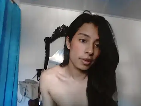 Snapshot of andy_bby chatting on July 11, 3:37 pm andy bby online show from July 11, 3:37 pm
