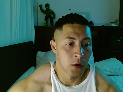 Snapshot of Spilios_low chatting on July 5, 3:13 am Spilios low online show from July 5, 3:13 am