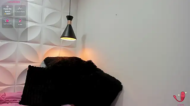 zaira skinny online show from March 6, 3:14 am