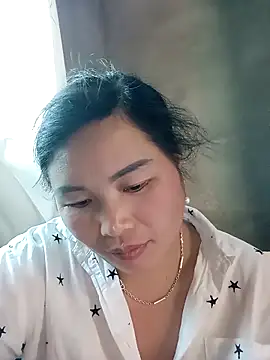 Snapshot of nana_nana99 chatting on May 14, 7:04 am nana nana99 online show from May 14, 7:04 am