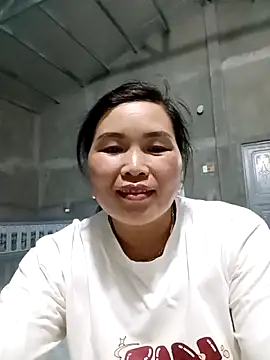 Snapshot of nana_nana99 chatting on May 15, 3:52 pm nana nana99 online show from May 15, 3:52 pm