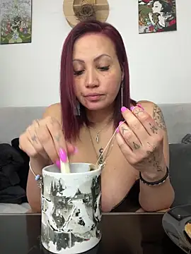 Snapshot of candyalice7 chatting on February 24, 12:03 pm candyalice7 online show from February 24, 12:03 pm