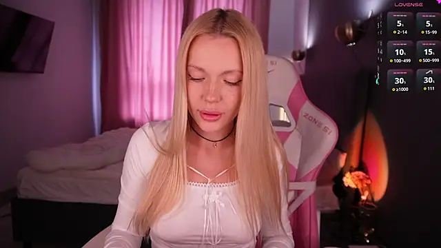 Snapshot of cutebon chatting on April 2, 4:21 am cutebon online show from April 2, 4:21 am