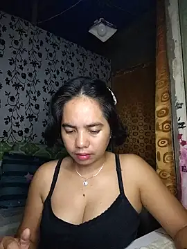 Snapshot of LoveSammantha24xxx chatting on June 9, 7:25 pm LoveSammantha24xxx online show from June 9, 7:25 pm