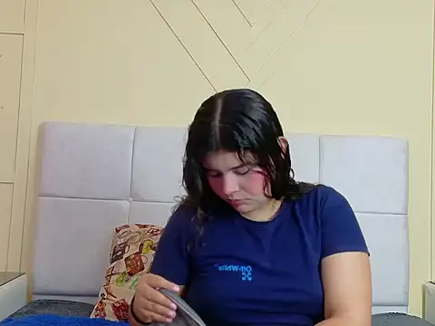 SalomeEvanz online show from March 6, 1:29 pm