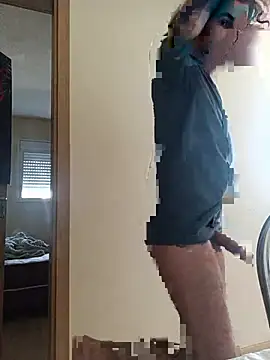 Snapshot of vilton75 chatting on July 17, 4:01 pm vilton75 online show from July 17, 4:01 pm