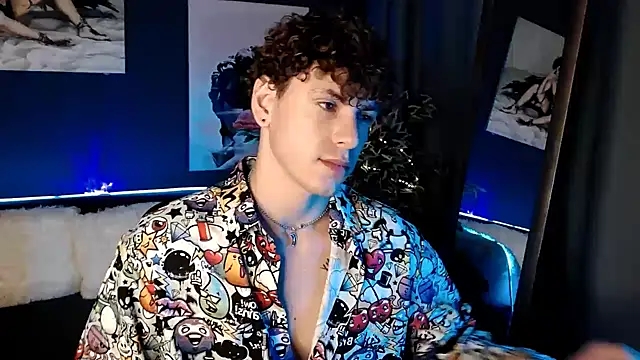 TylerGibson online show from July 8, 4:28 am