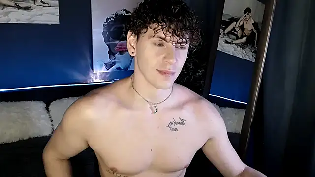 TylerGibson online show from July 18, 7:17 pm