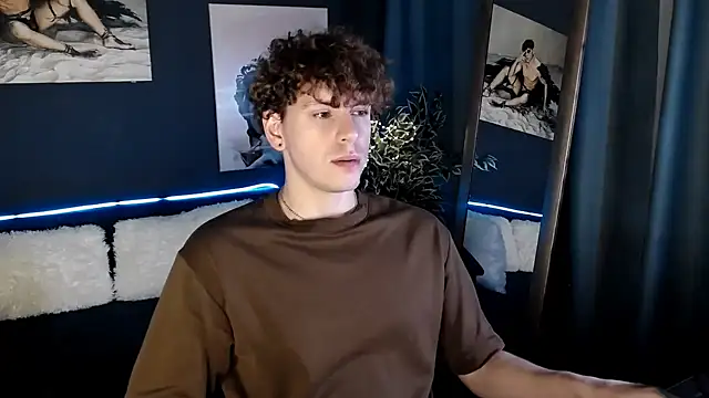 TylerGibson online show from July 23, 6:50 pm