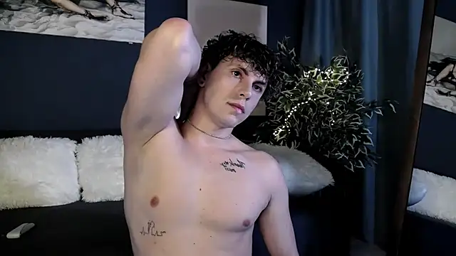 TylerGibson online show from July 26, 1:58 am