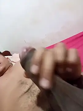 Snapshot of adre-69 chatting on February 1, 3:27 am adre-69 online show from February 1, 3:27 am