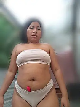 Sweet-Dirty-Storm online show from June 15, 4:20 pm