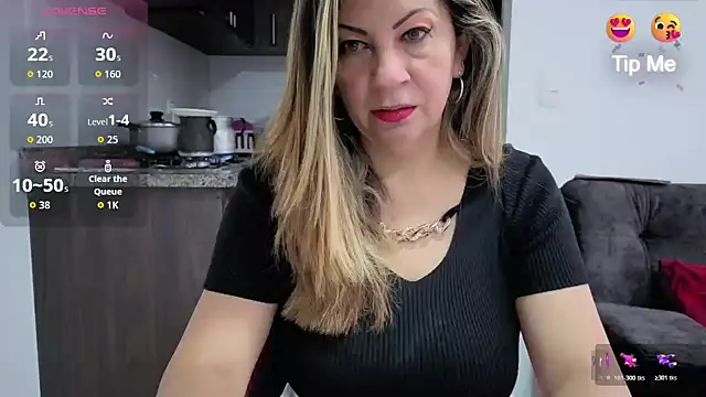 Snapshot of xxxMilexxx chatting on June 18, 11:03 am xxxMilexxx online show from June 18, 11:03 am
