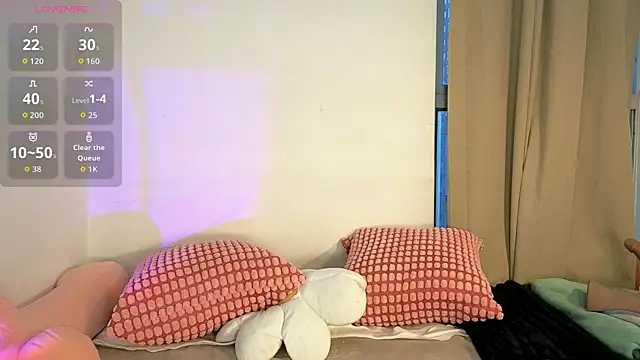 Snapshot of Samantha_Ros chatting on July 21, 12:07 pm Samantha Ros online show from July 21, 12:07 pm