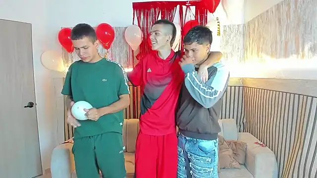 friendslikeplay online show from February 14, 10:17 pm