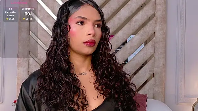 Scarlett-Banner online show from June 17, 1:45 pm