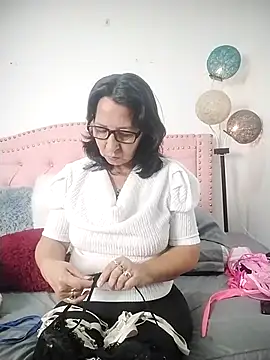 RosseLaure online show from February 13, 2:07 am