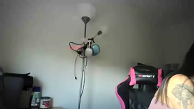 Yulian Milf online show from March 8, 3:27 pm