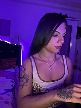 Snapshot of andyy_x chatting on July 17, 11:31 pm andyy x online show from July 17, 11:31 pm