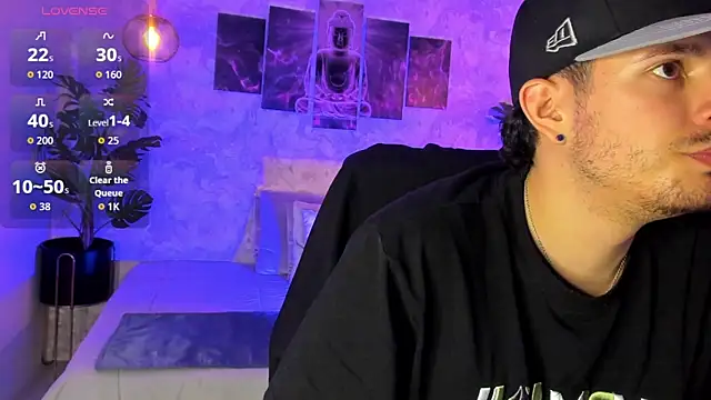 Snapshot of Nils_saintt chatting on January 19, 3:54 am Nils saintt online show from January 19, 3:54 am