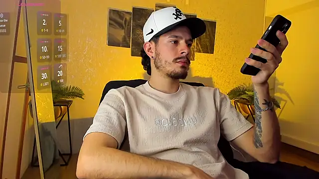 Snapshot of Nils_saintt chatting on February 15, 4:53 am Nils saintt online show from February 15, 4:53 am