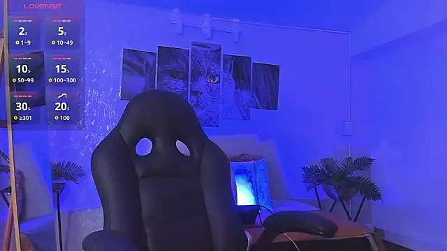 Snapshot of Nils_saintt chatting on March 7, 4:20 am Nils saintt online show from March 7, 4:20 am