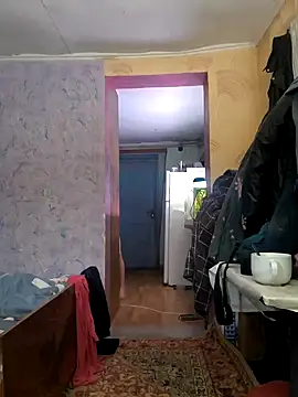 Snapshot of andrei73200 chatting on February 5, 2:38 am andrei73200 online show from February 5, 2:38 am