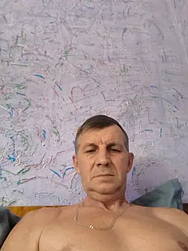 Snapshot of andrei73200 chatting on February 19, 5:53 pm andrei73200 online show from February 19, 5:53 pm