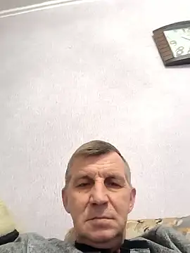 Snapshot of andrei73200 chatting on March 3, 5:41 pm andrei73200 online show from March 3, 5:41 pm