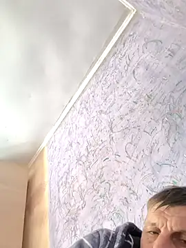 Snapshot of andrei73200 chatting on March 12, 4:02 pm andrei73200 online show from March 12, 4:02 pm