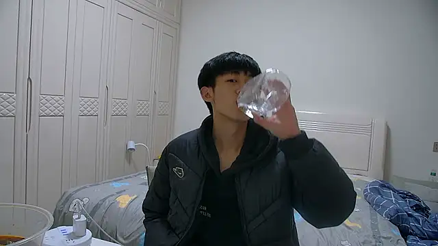 paofu-001 online show from February 12, 10:21 am