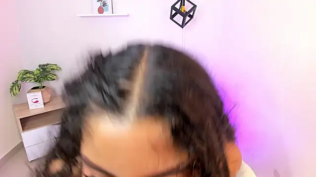 Fatima senghor online show from March 11, 2:28 am