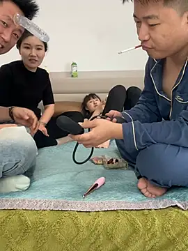 Snapshot of xiaotiantian-10 chatting on March 5, 7:59 am xiaotiantian-10 online show from March 5, 7:59 am