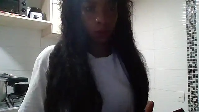 Snapshot of JadaMillss chatting on May 27, 9:50 am JadaMillss online show from May 27, 9:50 am