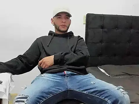 Snapshot of Tiger_job chatting on February 2, 4:33 am Tiger job online show from February 2, 4:33 am