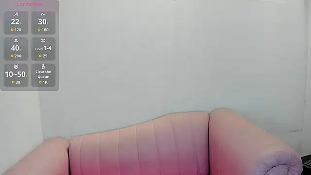 Snapshot of sky_velvet chatting on June 11, 4:38 pm sky velvet online show from June 11, 4:38 pm