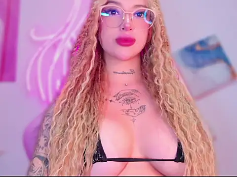 Snapshot of kaorianya chatting on February 14, 9:11 pm kaorianya online show from February 14, 9:11 pm