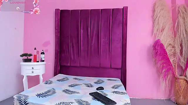 tifanibrown online show from March 15, 1:06 pm