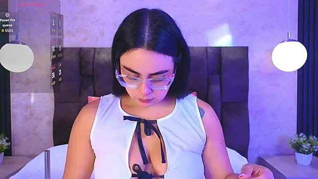 vicky grey online show from April 23, 12:29 pm
