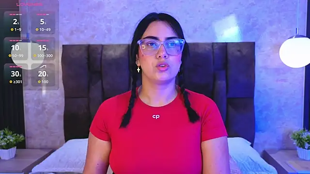 Snapshot of vicky_grey chatting on May 17, 12:34 pm vicky grey online show from May 17, 12:34 pm