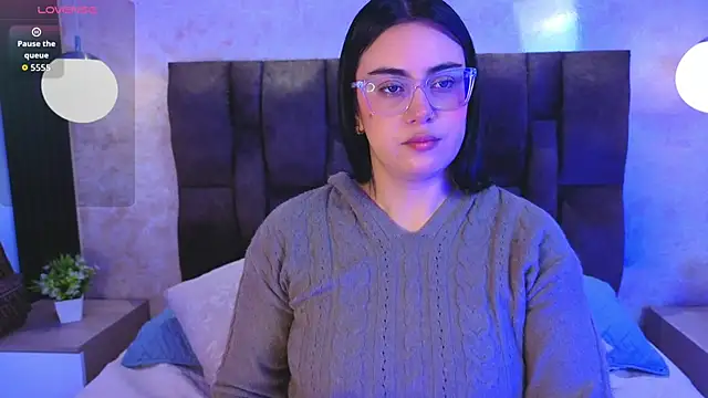 Snapshot of vicky_grey chatting on June 2, 12:40 pm vicky grey online show from June 2, 12:40 pm